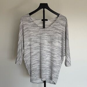 Leila Jayde Striped Dolman Sleeve Top Gray Size Small
